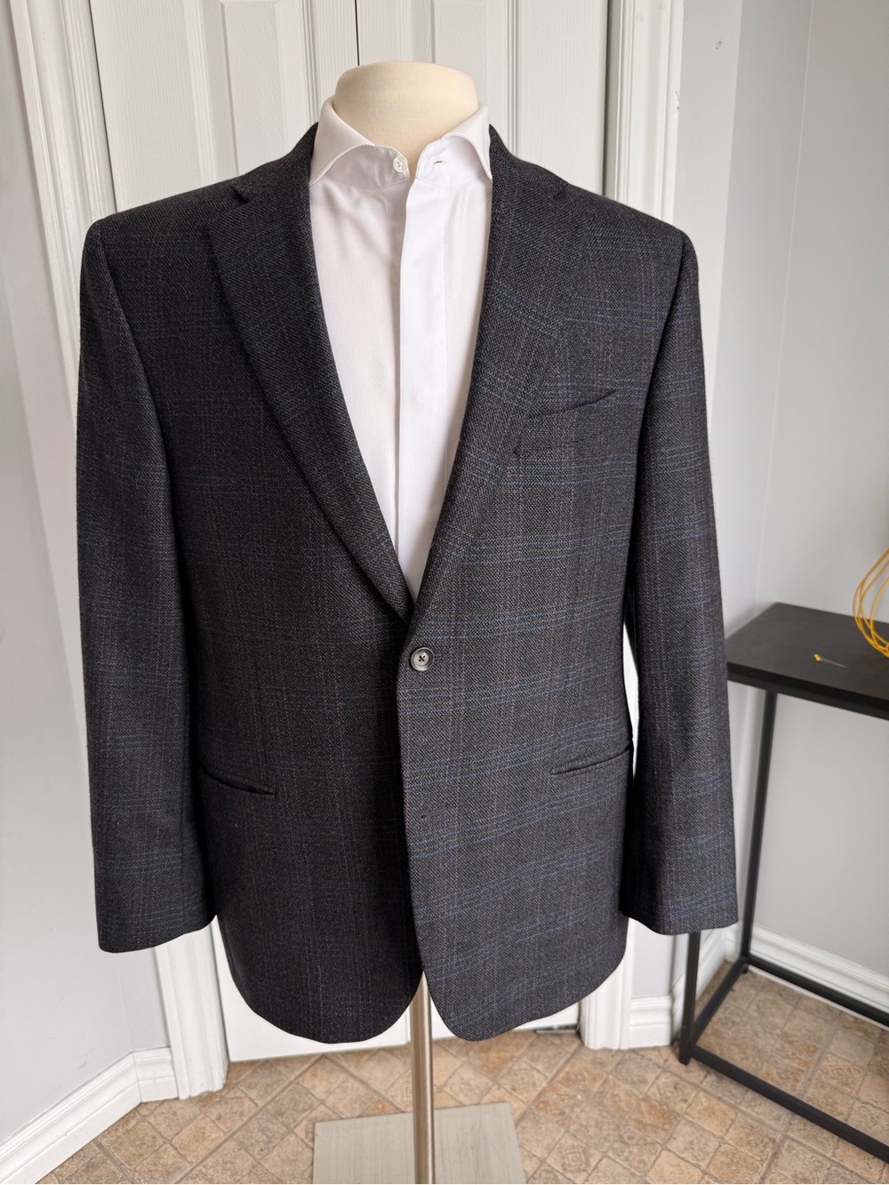 42R - Jack Victor Sport Jacket Made in Canada